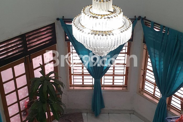 Hunian Mewah LB 300m2 Siap Pakai Desain Elegan di Jelambar, Jakarta Barat Hunian Mewah LB 300m2 Siap Pakai Desain Elegan di Jelambar, Jakarta Barat