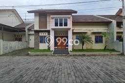 For Sale Rumah 4 Kamar Lokasi Ideal Nyaman dan Strategis di Solo Baru For Sale Rumah 4 Kamar Lokasi Ideal Nyaman dan Strategis di Solo Baru