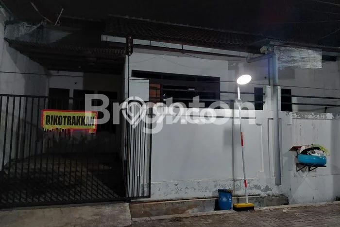 Disewakan! Rumah 2 Kamar Tidur &
1 Kamar Mandi di Tanah Mas, Semarang Disewakan! Rumah 2 Kamar Tidur &
1 Kamar Mandi di Tanah Mas, Semarang