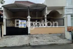 Jual Rumah Mewah Elegan Dengan View Eksklusif di Mulyosari, Surabaya Jual Rumah Mewah Elegan Dengan View Eksklusif di Mulyosari, Surabaya