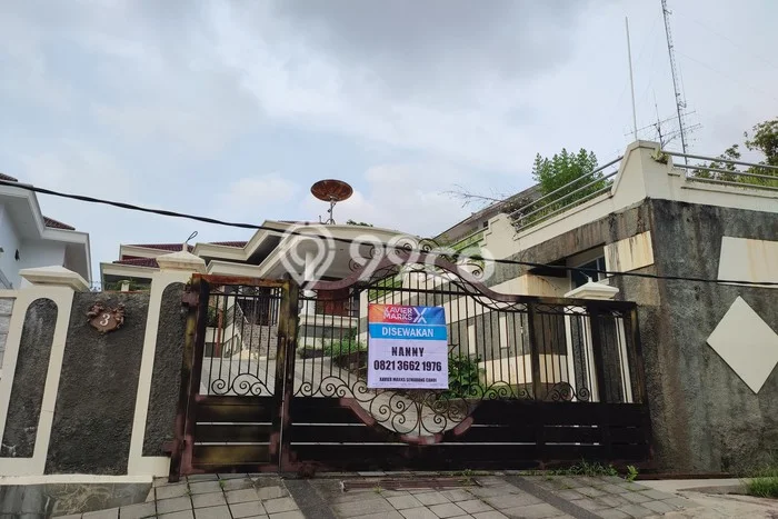 Jarang Ada! Rumah Sewa 4 Kamar Bagus Siap Huni Bukit Sari Jarang Ada! Rumah Sewa 4 Kamar Bagus Siap Huni Bukit Sari