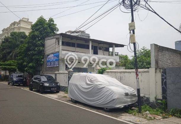 Hunian Eksklusif Siap Huni LT 596m2 di Menteng, Jakarta Pusat Hunian Eksklusif Siap Huni LT 596m2 di Menteng, Jakarta Pusat