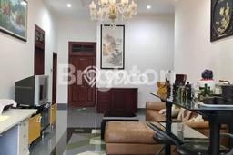 KESEMPATAN TERBAIK! Tersedia KPR Rumah Modern lokasi Gatot Subroto, Denpasar, Luas 605m² LB 400m² KESEMPATAN TERBAIK! Tersedia KPR Rumah Modern lokasi Gatot Subroto, Denpasar, Luas 605m² LB 400m²