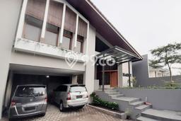 Rumah Mewah LB 480m2 Siap Huni Desain Elegan di Setiabudi, Bandung Rumah Mewah LB 480m2 Siap Huni Desain Elegan di Setiabudi, Bandung