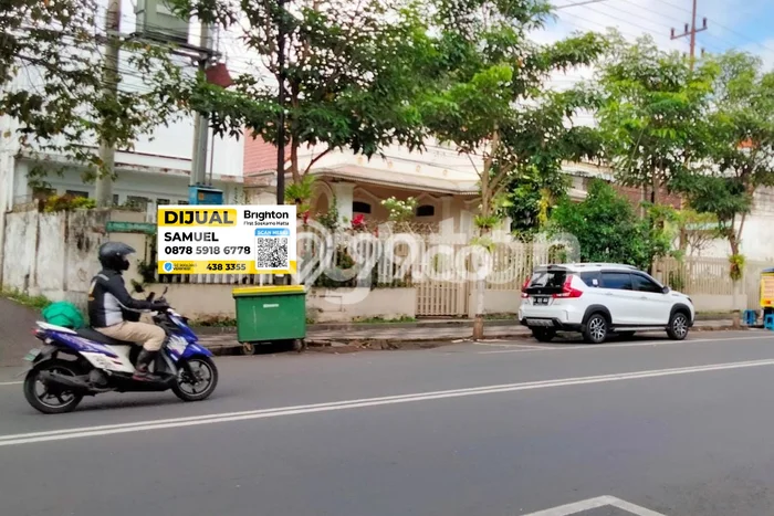 Siap Huni Rumah Mewah 4 Kamar di Bumiaji Dekat ke Mana Saja Siap Huni Rumah Mewah 4 Kamar di Bumiaji Dekat ke Mana Saja