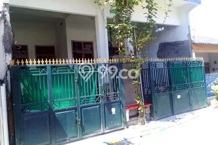 Dijual Hunian Rumah Terawat 8 KT di Babatan, Surabaya Dijual Hunian Rumah Terawat 8 KT di Babatan, Surabaya