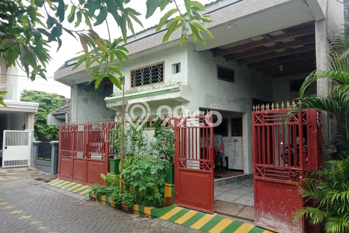 Rumah Modern 4 Kamar LT 114m2 di Babatan Rumah Modern 4 Kamar LT 114m2 di Babatan