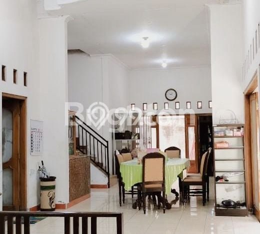 Jual Rumah Bagus Siap Huni LB 350m2 di Umbulharjo, Yogyakarta Jual Rumah Bagus Siap Huni LB 350m2 di Umbulharjo, Yogyakarta