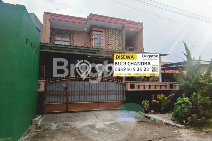 Disewakan! Rumah 7 Kamar Tidur &
4 Kamar Mandi di Kemanggisan, Jakarta Barat Disewakan! Rumah 7 Kamar Tidur &
4 Kamar Mandi di Kemanggisan, Jakarta Barat