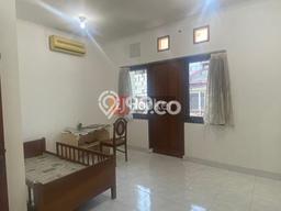 Dijual Rumah Mewah Megah Dengan View Eksklusif di Tomang, Jakarta Barat Dijual Rumah Mewah Megah Dengan View Eksklusif di Tomang, Jakarta Barat