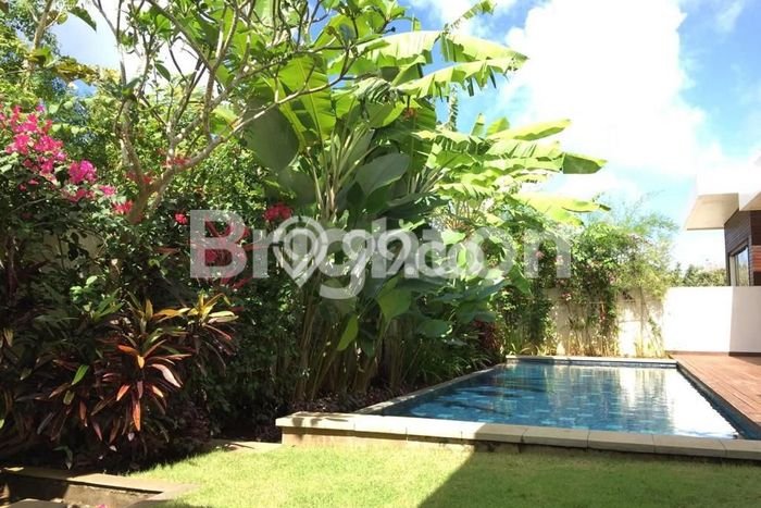 Rumah Elit Modern Tanpa Renovasi di Ungasan Badung Rumah Elit Modern Tanpa Renovasi di Ungasan Badung