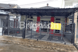 Dijual Cepat Rumah Bagus Siap Huni LB 120m2 di Balikpapan Utara, Balikpapan Dijual Cepat Rumah Bagus Siap Huni LB 120m2 di Balikpapan Utara, Balikpapan