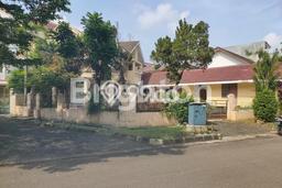 Rumah LT 438m² / LB 250m² di Lokasi BSD, Tangerang Rumah LT 438m² / LB 250m² di Lokasi BSD, Tangerang