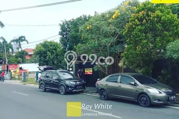 Siap Huni Hunian Elit 7 Kamar di Tanjung Karang Pusat Dekat ke Mana Pun Siap Huni Hunian Elit 7 Kamar di Tanjung Karang Pusat Dekat ke Mana Pun