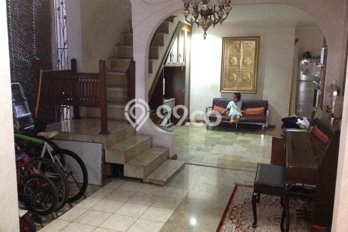 Rumah Elit Modern Siap Huni di Senayan Jakarta Selatan Rumah Elit Modern Siap Huni di Senayan Jakarta Selatan