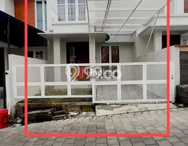 Disewakan rumah 2 lantai di area perumahan lokasi strategis akses jalan bagus di area Mengwi Badung. Disewakan rumah 2 lantai di area perumahan lokasi strategis akses jalan bagus di area Mengwi Badung.