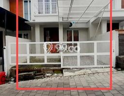 Disewakan rumah 2 lantai di area perumahan lokasi strategis akses jalan bagus di area Mengwi Badung. Disewakan rumah 2 lantai di area perumahan lokasi strategis akses jalan bagus di area Mengwi Badung.