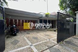 Ready to Use! Luxury House LT 756m2 Desain Modern di Pondok Indah Ready to Use! Luxury House LT 756m2 Desain Modern di Pondok Indah