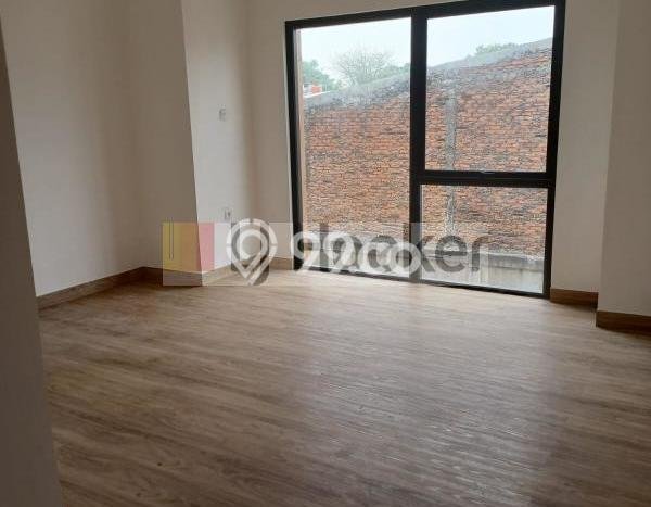For Sale Rumah 2 Kamar Lokasi Ideal Bagus dan Strategis di Kebon Jeruk For Sale Rumah 2 Kamar Lokasi Ideal Bagus dan Strategis di Kebon Jeruk