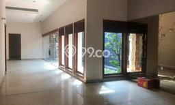 Disewakan! Rumah 4 Kamar Tidur &
2 Kamar Mandi di Mekar Wangi, Bandung Disewakan! Rumah 4 Kamar Tidur &
2 Kamar Mandi di Mekar Wangi, Bandung