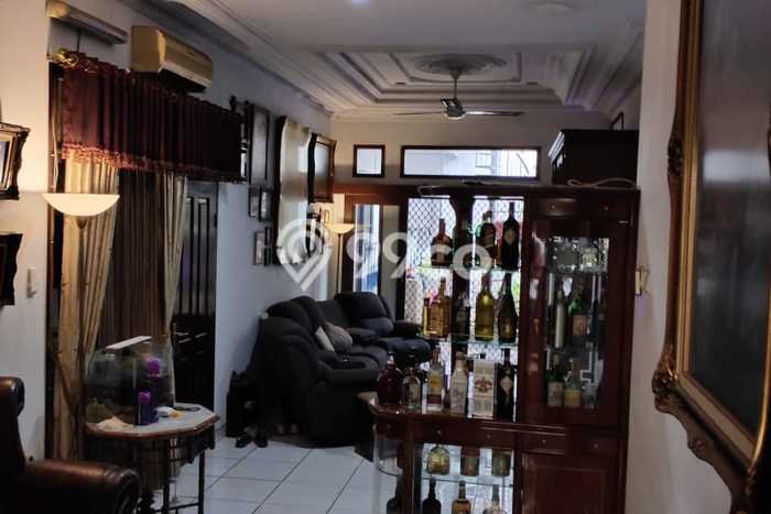Hunian Mewah LB 350m2 Siap Huni Desain Elegan di Pondok Kelapa, Jakarta Timur Hunian Mewah LB 350m2 Siap Huni Desain Elegan di Pondok Kelapa, Jakarta Timur