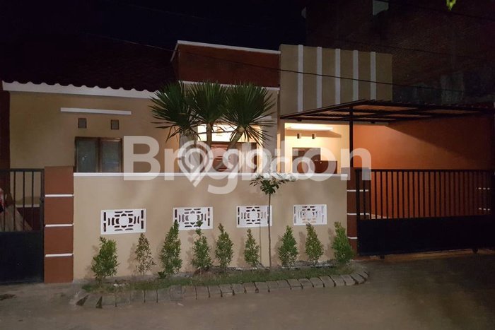 Rumah 3 Kamar Tidur Konsep Modern di Karangploso, Dekat Fasilitas Umum, Malang Rumah 3 Kamar Tidur Konsep Modern di Karangploso, Dekat Fasilitas Umum, Malang