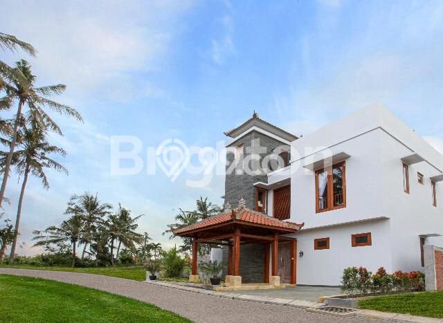 LOKASI PREMIUM! Rumah di Sukawati, 3 KT, Lingkungan Tenang, LT 201m2m² LB 183m2m² LOKASI PREMIUM! Rumah di Sukawati, 3 KT, Lingkungan Tenang, LT 201m2m² LB 183m2m²