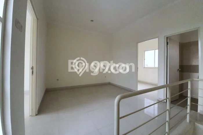 Hunian Cantik Modern Lb 70m2 di Gedangan, Sidoarjo Hunian Cantik Modern Lb 70m2 di Gedangan, Sidoarjo