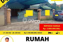 LIMITED OFFER! Rumah Premium area Kemuning, Luas 434m2m² Bangunan 230m2m² LIMITED OFFER! Rumah Premium area Kemuning, Luas 434m2m² Bangunan 230m2m²