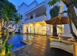 Rumah Elit LB 1050m2 Siap Pakai Desain Elegan di Pondok Indah, Jakarta Selatan Rumah Elit LB 1050m2 Siap Pakai Desain Elegan di Pondok Indah, Jakarta Selatan