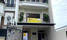 Hunian Elit LB 450m2 Siap Pakai Desain Elegan di Pondok Indah, Jakarta Selatan Hunian Elit LB 450m2 Siap Pakai Desain Elegan di Pondok Indah, Jakarta Selatan