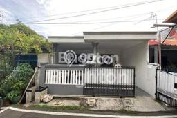 SPECIAL PRICE! Rumah Asri lokasi Cempaka Putih, Luas 90m² Bangunan 100m² SPECIAL PRICE! Rumah Asri lokasi Cempaka Putih, Luas 90m² Bangunan 100m²