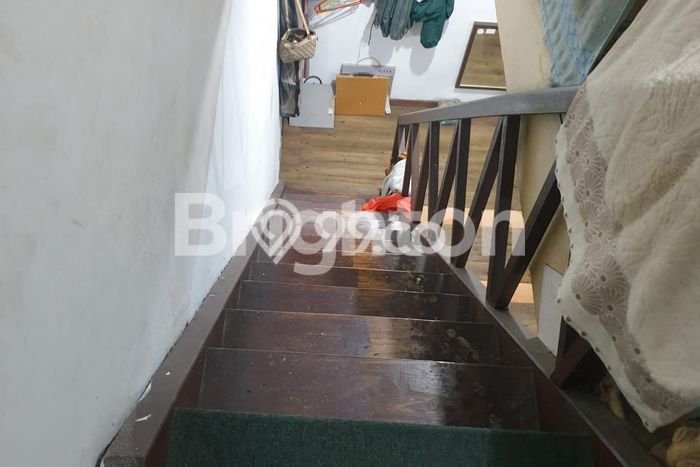 DIJUAL RUMAH 2 LANTAI PINGGIR JALAN RAYA STRATEGIS COCOK UNTUK USAHA DI JL. PANDAN WANGI / KEBUN SAYUR, BALIKPAPAN DIJUAL RUMAH 2 LANTAI PINGGIR JALAN RAYA STRATEGIS COCOK UNTUK USAHA DI JL. PANDAN WANGI / KEBUN SAYUR, BALIKPAPAN