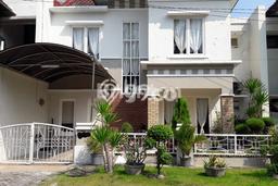 Rumah Lokasi Strategis kawasan Rungkut, Surabaya, LT 168m² Bangunan 220m² Rumah Lokasi Strategis kawasan Rungkut, Surabaya, LT 168m² Bangunan 220m²