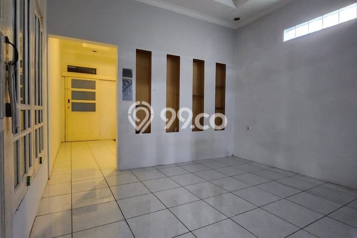 Siap Huni Rumah Mewah 6 Kamar di Cimahi Tengah Dekat ke Mana Pun Siap Huni Rumah Mewah 6 Kamar di Cimahi Tengah Dekat ke Mana Pun