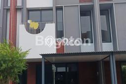 For Sale Hunian Rumah Terawat 3 KT di BSD, Tangerang For Sale Hunian Rumah Terawat 3 KT di BSD, Tangerang