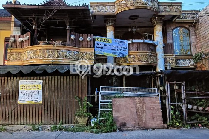 Rumah Luxury Modern Tanpa Renovasi di Mekarsari Depok Rumah Luxury Modern Tanpa Renovasi di Mekarsari Depok