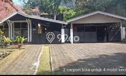 Ready to Use! Premium House LT 1215m2 Desain Elegan di Dago Ready to Use! Premium House LT 1215m2 Desain Elegan di Dago