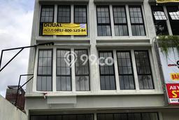 Disewakan Segera Rumah Kondisi Baik di Area Tebet, Jakarta Selatan Disewakan Segera Rumah Kondisi Baik di Area Tebet, Jakarta Selatan