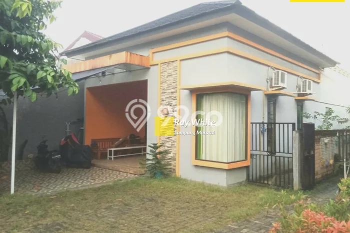 Rumah Eksklusif Dijual LT 2000m2 di Way Halim, Bandar Lampung Rumah Eksklusif Dijual LT 2000m2 di Way Halim, Bandar Lampung