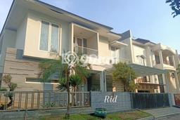Dijual Rumah Mewah Elegan Dengan View Cantik di Pakuwon City, Surabaya Dijual Rumah Mewah Elegan Dengan View Cantik di Pakuwon City, Surabaya