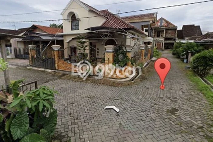 Dijual Cepat Rumah Favorit Siap Huni LB 197m2 di Boyolangu, Tulungagung Dijual Cepat Rumah Favorit Siap Huni LB 197m2 di Boyolangu, Tulungagung