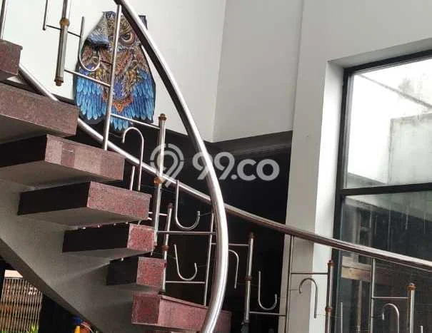 Rumah Mewah LB 650m2 Siap Huni Desain Elegan di Condong Catur, Sleman Rumah Mewah LB 650m2 Siap Huni Desain Elegan di Condong Catur, Sleman
