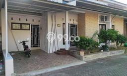 PRIME PROPERTY! Rumah area Colomadu, 1 KM, Lingkungan Elite, Luas 90m² Bangunan 80m² PRIME PROPERTY! Rumah area Colomadu, 1 KM, Lingkungan Elite, Luas 90m² Bangunan 80m²