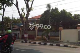 Rumah Bagus 2 Lantai Abdulrahman Saleh Raya, Manyaran Rumah Bagus 2 Lantai Abdulrahman Saleh Raya, Manyaran