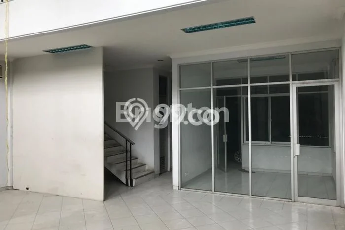 Disewakan Rumah Konsep Modern di Semarang Tengah Semarang dengan 3 Kamar Disewakan Rumah Konsep Modern di Semarang Tengah Semarang dengan 3 Kamar
