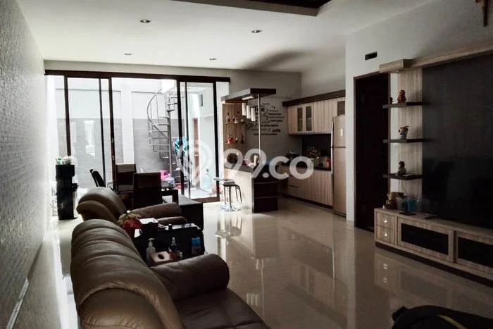 Jual Rumah Modern 4 KT di Tegalega, Bandung Jual Rumah Modern 4 KT di Tegalega, Bandung