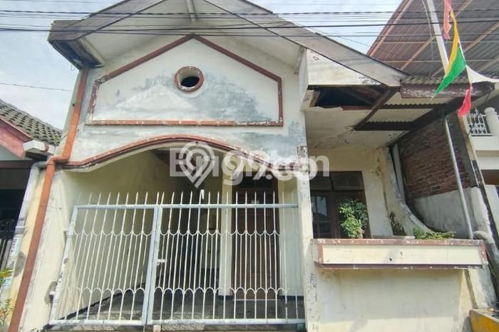 FEATURED! Rumah Nyaman di Ngagel, LT 120m² Bangunan 100m² FEATURED! Rumah Nyaman di Ngagel, LT 120m² Bangunan 100m²
