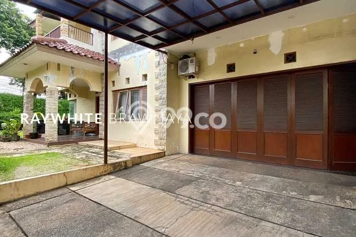 Ready to Use! Luxury House LT 536m2 Desain Modern di Cipete Ready to Use! Luxury House LT 536m2 Desain Modern di Cipete