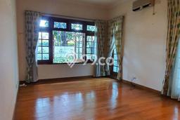 Rumah di Menteng, Dekat Tol, 0 KT, LT 721m² Bangunan 0m² Rumah di Menteng, Dekat Tol, 0 KT, LT 721m² Bangunan 0m²
